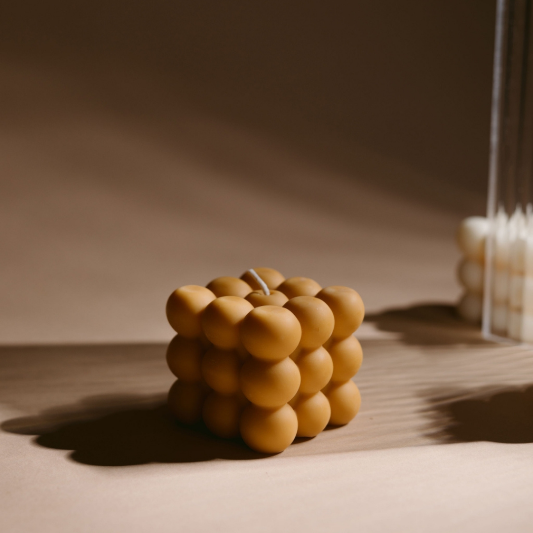Unscented rust bubble candle made in Nashville from 100% American soy wax
