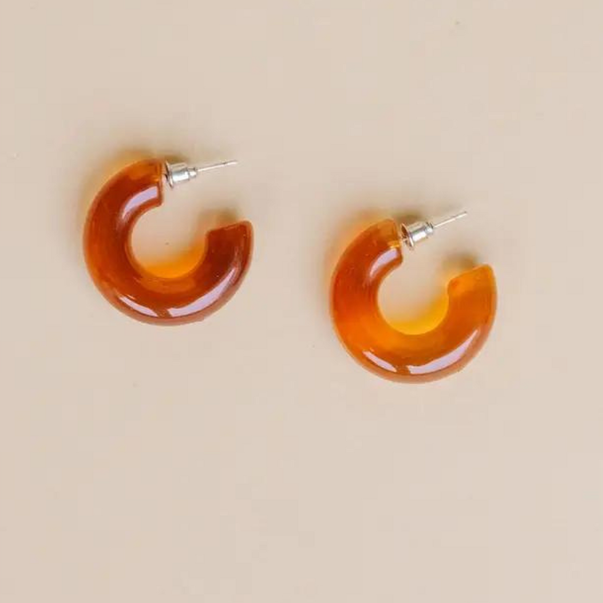 Acetate hypoallergenic hoop earrings in amber